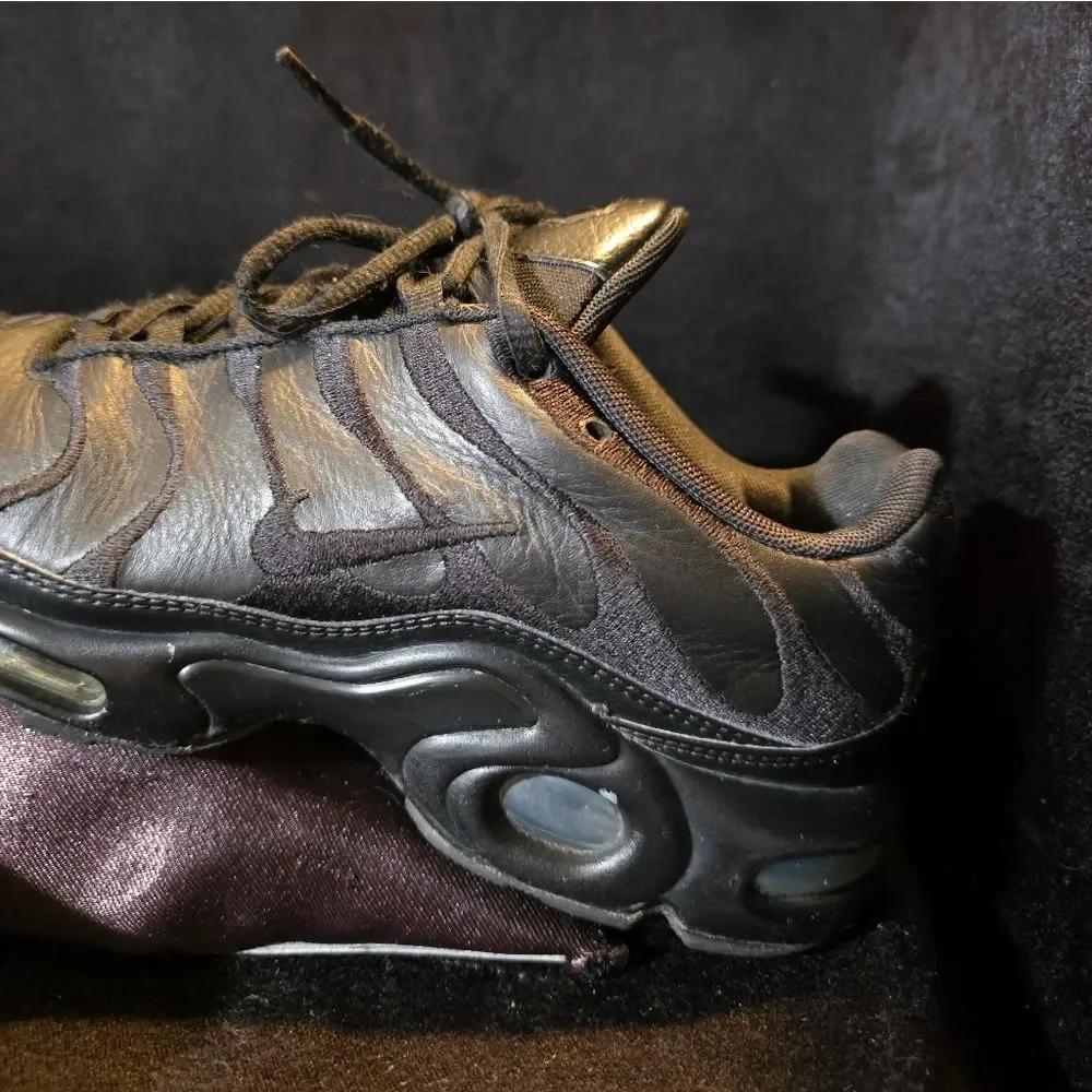 Nike Men's 8/ Womens 9.5